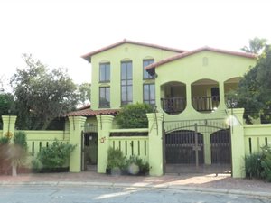 5 Bed House in Marlboro Gardens