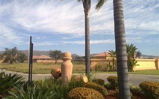 3 Bedroom House in Ninapark
