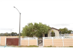 2 Bed House in Blue Downs