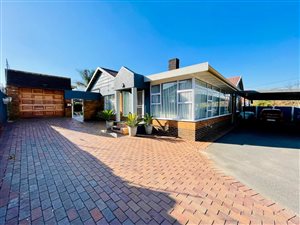 4 Bed House in Sunnyridge