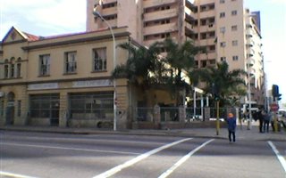 1900 m² Retail Space in South Beach