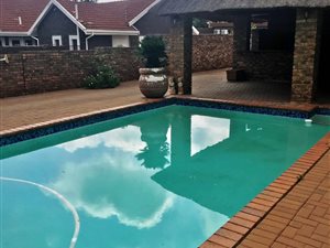3 Bedroom House in Zwartkop