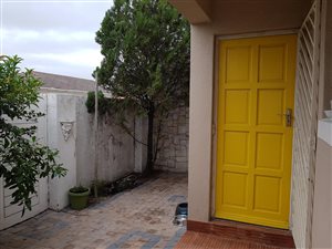 3 Bed House in Strandfontein