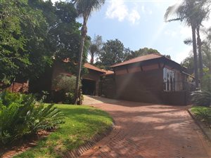 4 Bed House in Waterkloof Glen