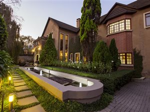 5 Bed House in Country Lane Estate