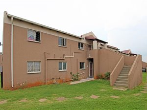 3 Bedroom Apartment in Whitney Gardens