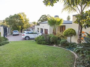 4 Bedroom House in Morningside Manor
