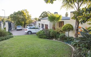 4 Bedroom House in Morningside Manor
