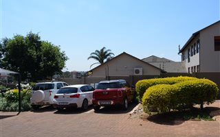 180 m² Commercial space in Hennopspark