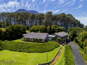3 Bed House in Bishopscourt