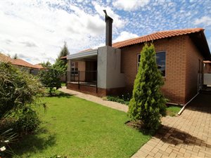 3 Bed Townhouse in Pentagon Park
