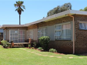 5 Bedroom House in Greenhills