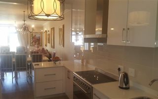 3 Bedroom Apartment in Melrose