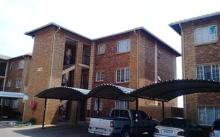 2 Bedroom Townhouse in Pretoria North