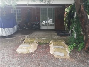 Bachelor apartment in Ladysmith