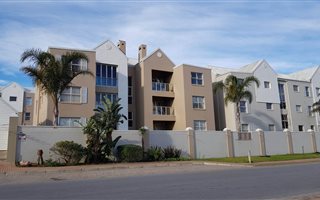 3 Bedroom Apartment in Diaz Beach