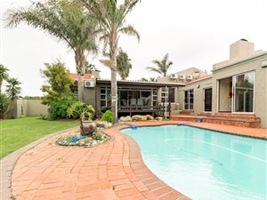 5 Bedroom House in Vierlanden