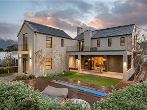 4 Bed House in Franschhoek