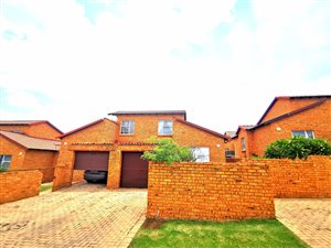 2 Bed House in Honey Park