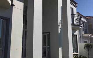 5 Bedroom Cluster in Hyde Park