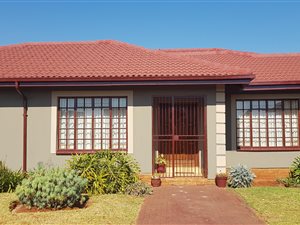 6 Bed House in Cultura Park