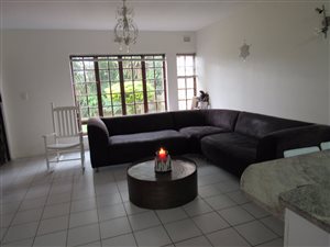 2 Bed Townhouse in Amanzimtoti