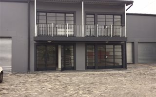 317 m² Industrial space in Plankenbrug
