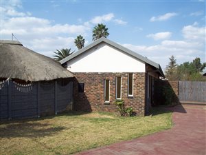 3 Bed House in Arcon Park