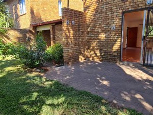 2 Bed Townhouse in Sundowner