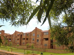 2 Bed Apartment in Sundowner
