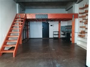 1 Bedroom Apartment in City and Suburban