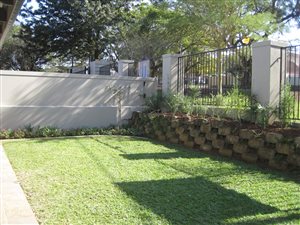 95 m² Retail Space in Kloof