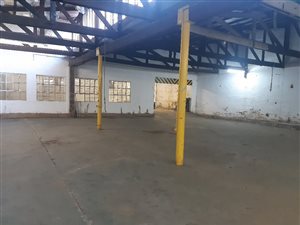 968 m² Commercial space in Jacobs