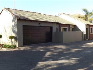 3 Bed Simplex in Eco Park
