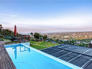 2 Bed Apartment in Northcliff