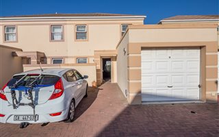 3 Bedroom House in Parklands