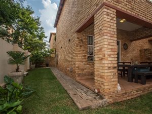 2 Bed Townhouse in Honeydew Manor