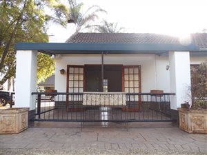 2 Bed Garden Cottage in Doornpoort and surrounds