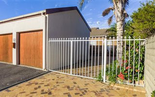 3 Bedroom House in Strand South