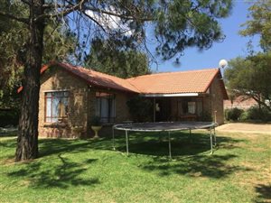 2 Bedroom Garden Cottage in Glen Austin