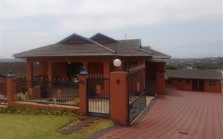 6 Bedroom House in Avoca Hills