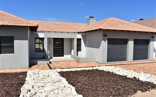 3 Bedroom House in Langebaan Country Estate
