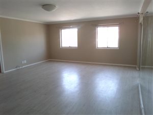 3 Bed Flat in Durbanville Central