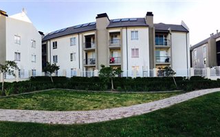 2 Bedroom Apartment in Buh-Rein Estate