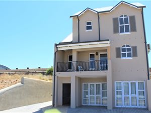 2 Bed House in Nooitgedacht Estate
