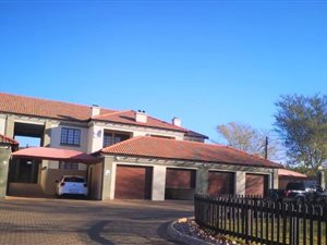 2 Bed Townhouse in Heatherview