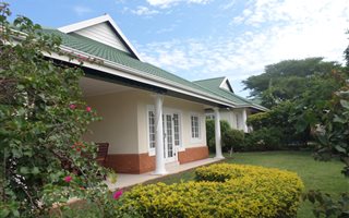 3 Bedroom Simplex in Mt Edgecombe Estate 1 & 2