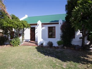 3 Bed House in Plattekloof Glen