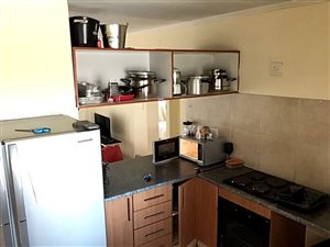 2 Bed Apartment in Bloubosrand
