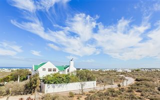 3 Bedroom House in Jacobsbaai